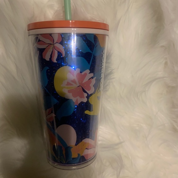 Starbucks cups - Picture 6 of 14